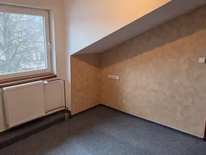 Pronájem kanceláře, Frýdlant nad Ostravicí, Náměstí, 17 m2