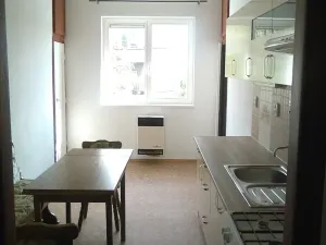 Pronájem bytu 1+1, Praha - Břevnov, Nad Kajetánkou, 40 m2