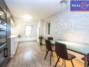 Prodej bytu 4+kk, Praha, Semilská, 139 m2