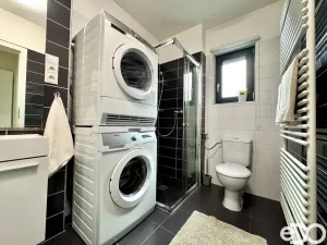 Pronájem rodinného domu, Strašnov, 127 m2