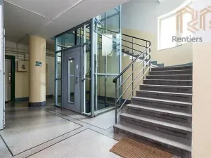 Pronájem bytu 1+kk, Praha - Žižkov, Radhošťská, 30 m2