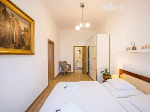 Prodej bytu 2+1, Jindřichův Hradec, nám. Míru, 100 m2