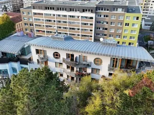 Pronájem bytu 2+kk, Praha - Žižkov, Jeseniova, 53 m2