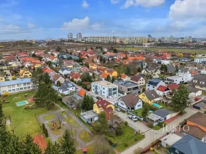 Pronájem atypického bytu, Praha - Šeberov, Na proutcích, 33 m2