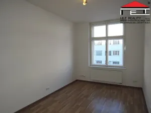 Pronájem bytu 3+kk, Praha - Nusle, Táborská, 78 m2