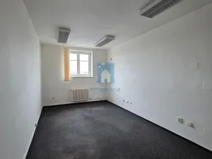 Pronájem kanceláře, Plzeň, Hálkova, 125 m2