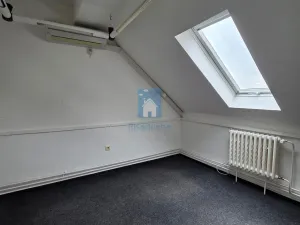 Pronájem kanceláře, Plzeň, Hálkova, 104 m2