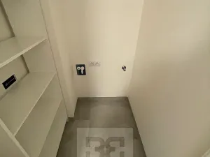 Pronájem bytu 2+kk, Praha - Holešovice, Jankovcova, 63 m2