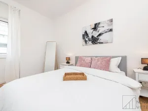 Prodej bytu 2+kk, Praha - Holešovice, U městských domů, 50 m2