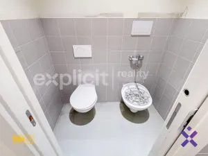 Pronájem obchodního prostoru, Zlín, náměstí Míru, 55 m2