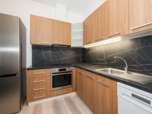 Prodej bytu 2+kk, Brno - Jehnice, náměstí 3. května, 73 m2