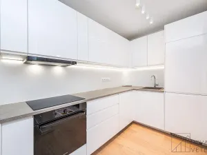 Prodej bytu 4+kk, Praha - Žižkov, Pod lipami, 74 m2