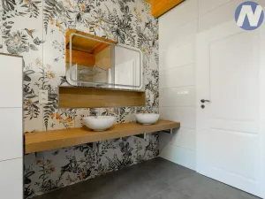 Prodej rodinného domu, Kratušín, 440 m2