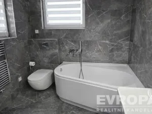 Prodej rodinného domu, Červené Pečky, 229 m2