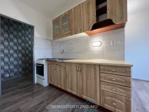 Prodej bytu 2+1, Znojmo, Pražská, 63 m2