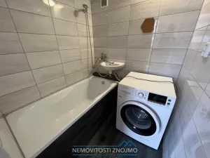 Prodej bytu 2+1, Znojmo, Pražská, 63 m2