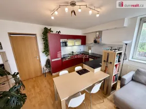 Pronájem bytu 2+kk, Praha - Prosek, Nad Krocínkou, 63 m2