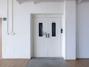 Pronájem kanceláře, Průhonice, Uhříněveská, 3300 m2