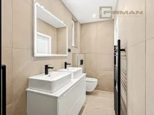 Prodej atypického bytu, Praha - Zbraslav, Elišky Přemyslovny, 110 m2