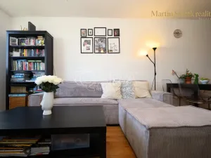 Prodej bytu 3+kk, Praha - Horní Měcholupy, Veronské nám., 65 m2