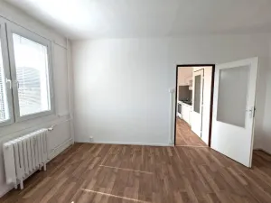 Pronájem bytu 1+1, Klášterec nad Ohří - Miřetice u Klášterce nad Ohří, Královéhradecká, 35 m2