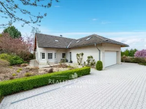 Pronájem rodinného domu, Popovičky, Na Skalce, 271 m2