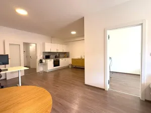 Pronájem bytu 2+kk, Praha - Libeň, U Rokytky, 78 m2