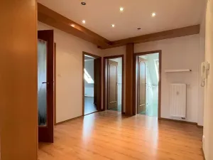 Pronájem bytu 4+kk, Praha - Kobylisy, Zdibská, 127 m2