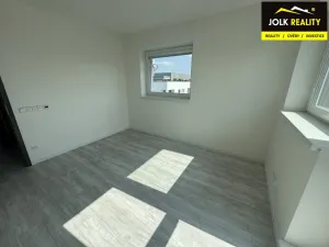 Pronájem bytu 2+kk, Opava, Kačírkova, 51 m2