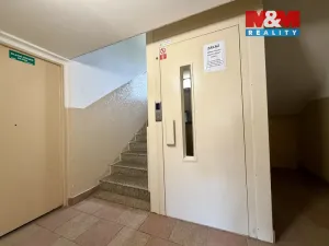 Prodej bytu 2+1, Chomutov, Pod Břízami, 52 m2