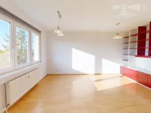 Pronájem bytu 2+kk, Praha, Oravská, 52 m2