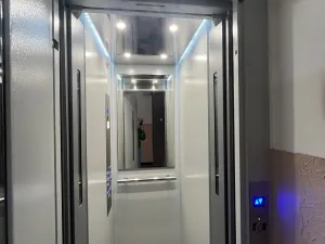 Prodej bytu 2+1, Karlovy Vary, Foersterova, 80 m2