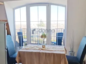 Pronájem bytu 1+kk, Praha, Smolíkova, 61 m2