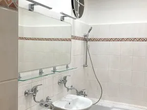 Pronájem bytu 3+1, Praha - Vinohrady, Sázavská, 107 m2