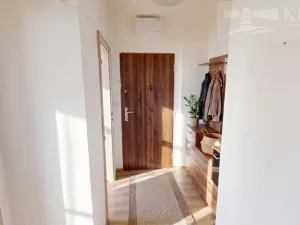 Prodej bytu 2+1, Jince, 59 m2