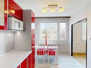 Prodej bytu 3+1, Králův Dvůr, Nad Stadionem, 76 m2