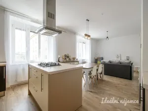 Pronájem bytu 2+kk, Praha - Vršovice, Kodaňská, 58 m2