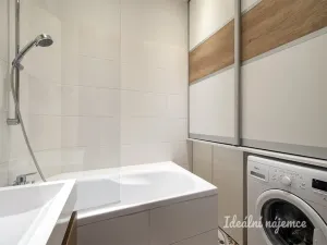 Pronájem bytu 2+kk, Praha - Vršovice, Kodaňská, 58 m2