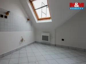 Pronájem kanceláře, Jeseník, nám. Svobody, 27 m2