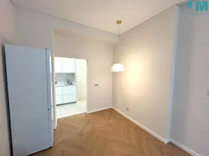 Pronájem bytu 2+1, Praha, Vrchlického, 51 m2