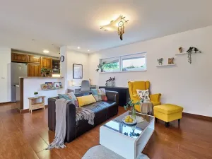 Prodej rodinného domu, Svémyslice, Sluncová, 155 m2