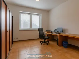 Prodej obchodního prostoru, Želetice, 3355 m2