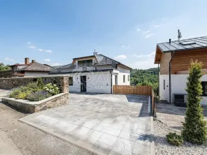 Prodej rodinného domu, Chocerady, 189 m2