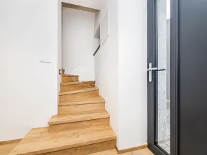 Prodej rodinného domu, Chocerady, 189 m2