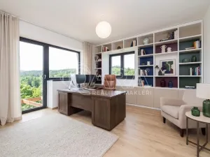 Prodej rodinného domu, Chocerady, 189 m2