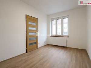 Pronájem bytu 1+1, Dalovice, Májová, 28 m2