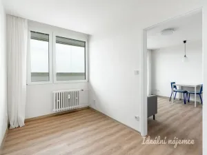 Pronájem bytu 2+kk, Praha - Krč, Horáčkova, 34 m2