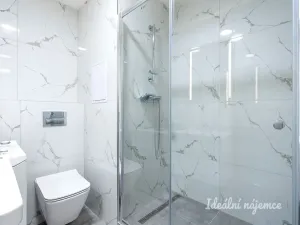 Pronájem bytu 2+kk, Praha - Krč, Horáčkova, 34 m2