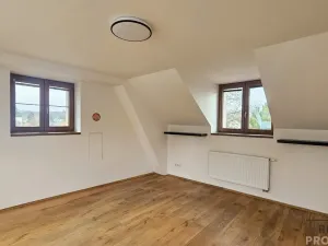 Pronájem bytu 2+1, Třebotov, Hlavní, 100 m2