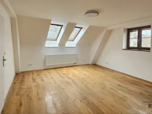 Pronájem bytu 2+1, Třebotov, Hlavní, 100 m2